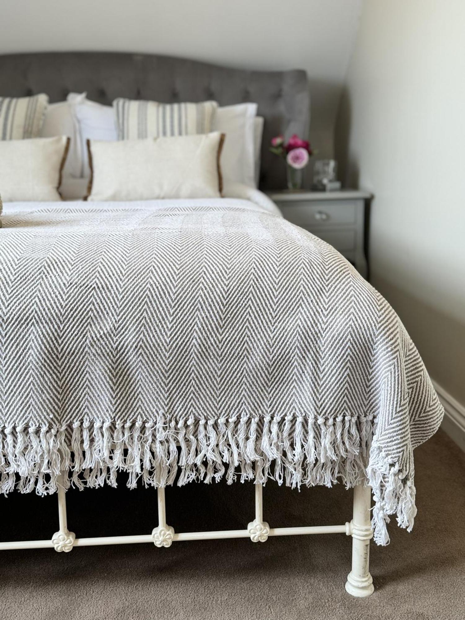 'Bramley Fall Cottage' ' On Site Ev Point - Attached Cottage,3 Separate Bedrooms -1 On Ground Level, Sleeps 6, 2 Bathrooms, Sandy Wittering Beach 8Min Drive, Rural Location, Child Friendly, Small Breed Dog Friendly, Private Parking Chichester Exterior foto